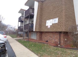 10442 Brooks Ln APT C1, Chicago Ridge, IL 60415