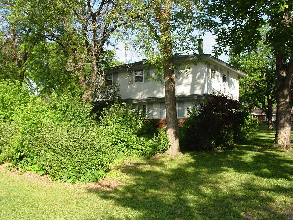2nd image of 1812 Oriole Dr