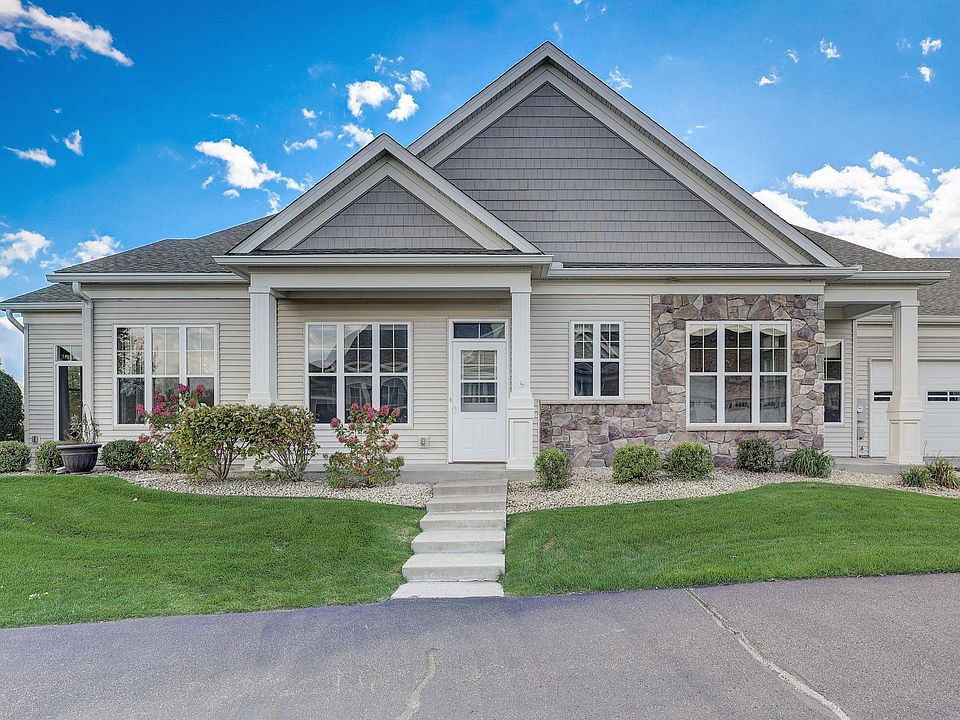 1st image of 20590 Everton Way N