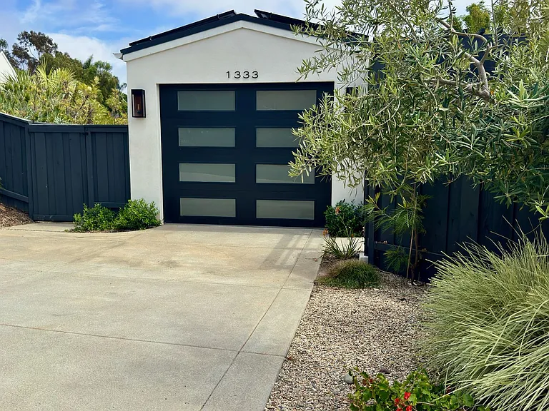 1333 Lake Dr — Photo 34