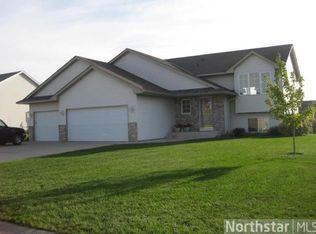 821 Beech Ln, Annandale, MN 55302