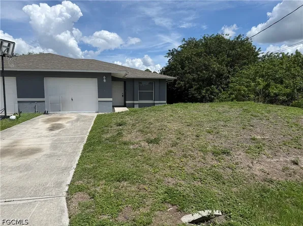 107 Harold Ave S, Lehigh Acres, FL 33973