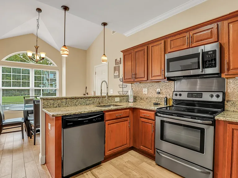 260 Grand Oaks Dr — Photo 29