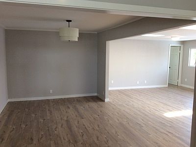 5th image of 9592 Orangewood Ave