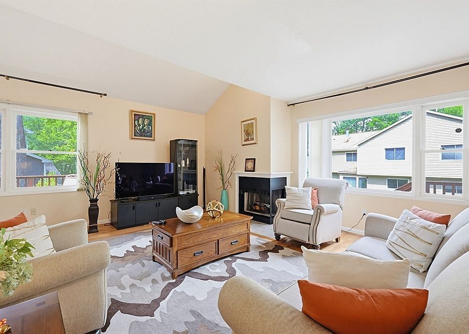 1st image of 81 Arrowhead Cir #81