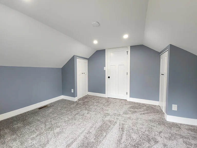 2201 E Ashman St — Photo 13