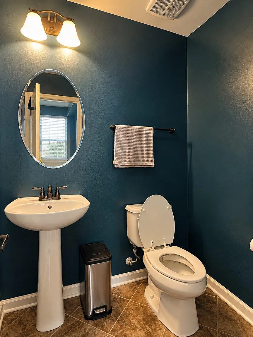 2 bed, 2.5 bath, 1568 sqft, $2,810 — Photo 2