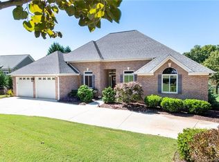 9541 Island Point Rd, Sherrills Ford, NC 28673