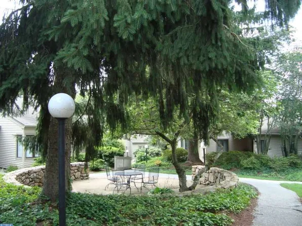 29 Chandler Dr, West Chester, PA 19380