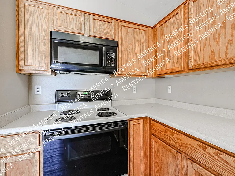 6817 E Quiet Retreat — Photo 8