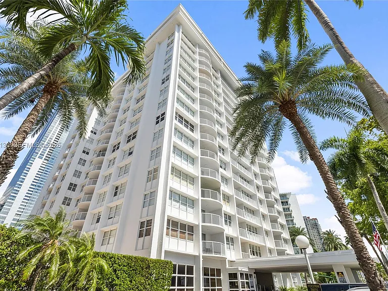 1420 NE Brickell Bay Dr #601A — Photo 32