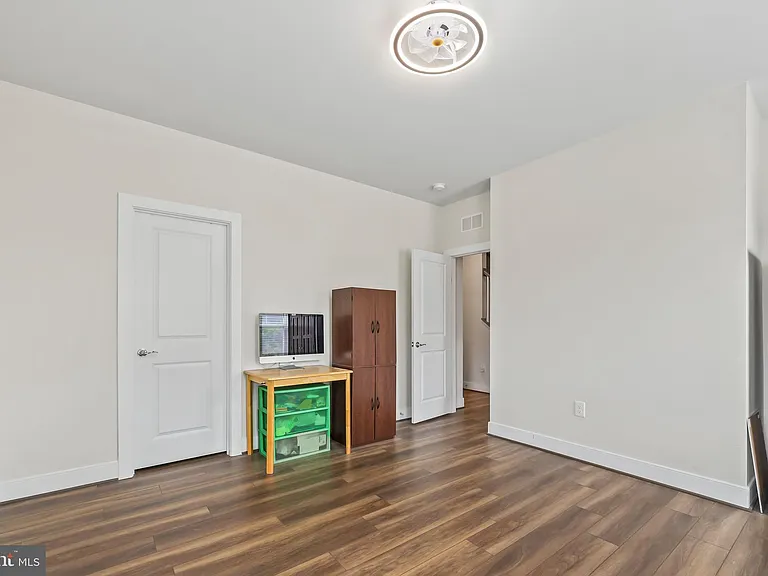 1680 Dunnington Pl — Photo 23