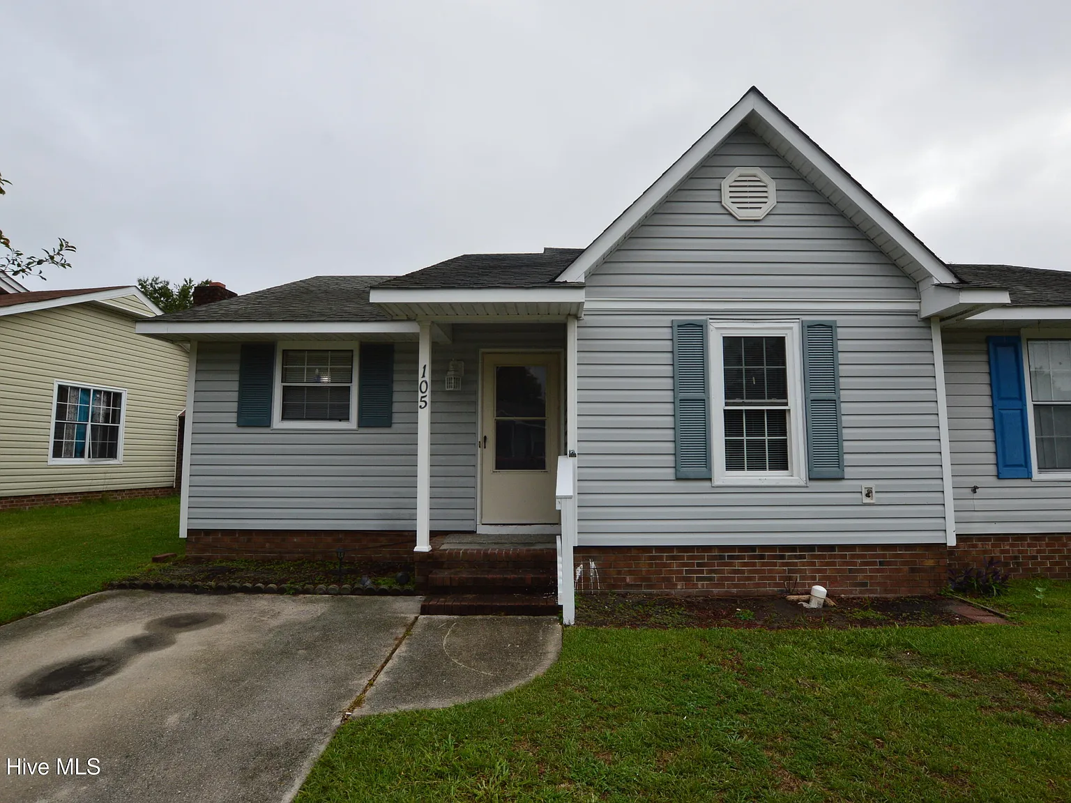 2 bed, 2.0 bath, $1,100 — Photo 1