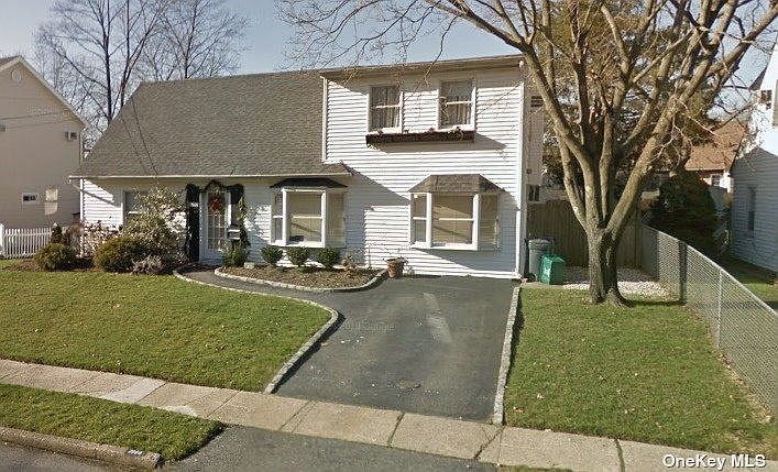 1st image of 2144 Parkside Dr