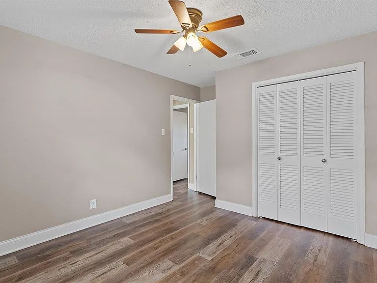 1601 Okelley Rd — Photo 30