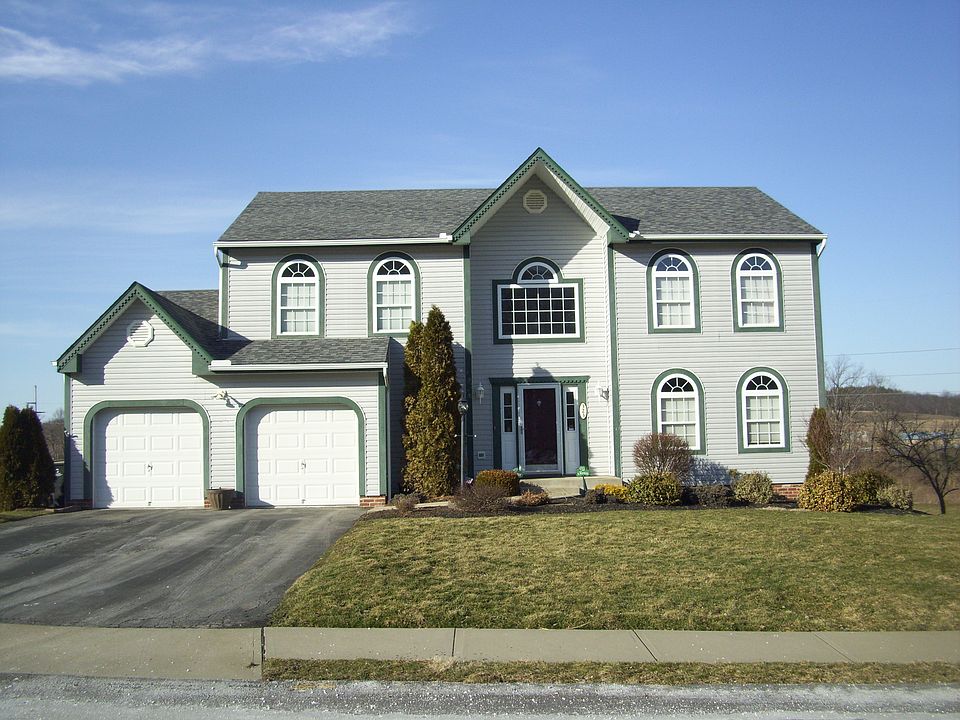 1st image of 323 Green Fields Ct