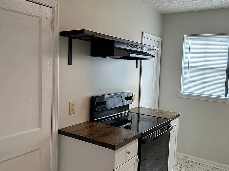 901 Hargrove Rd #24D — Photo 3