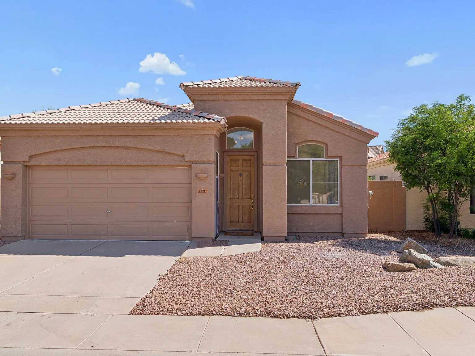 3 bed, 1671 sqft, $2,475 — Photo 1