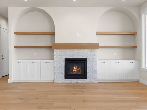 523 E Bramish Place Dr, Washington, UT 84780