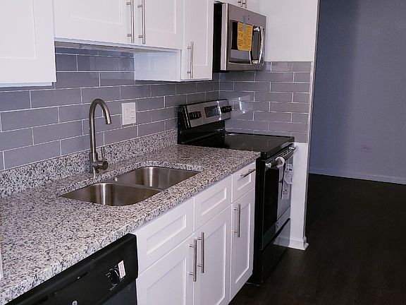 4th image of 524 Des Plaines Ave #508