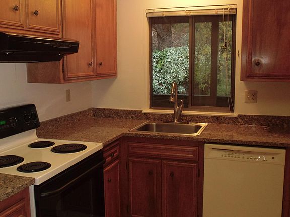 Kitchen (Refrigerator to left)