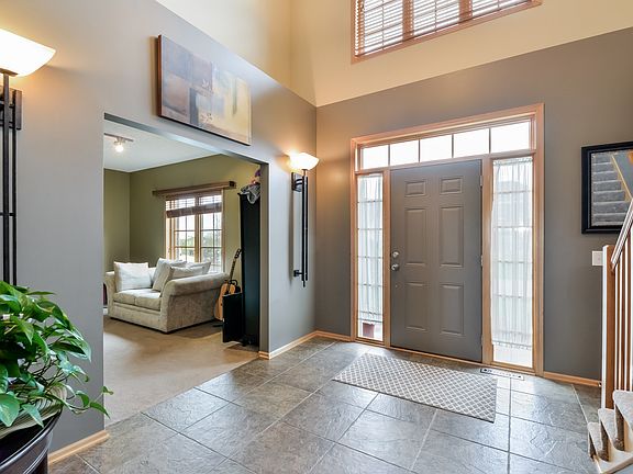 Two story foyer