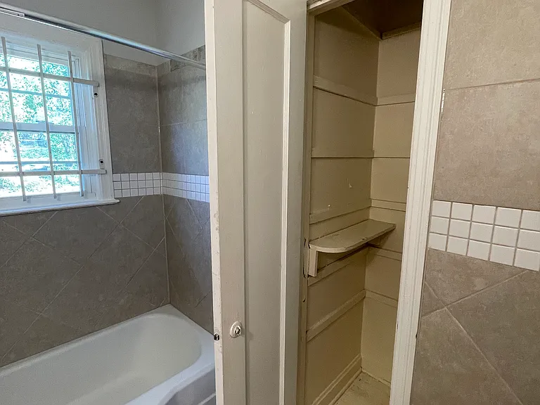 963 Astor Ave SW — Photo 12