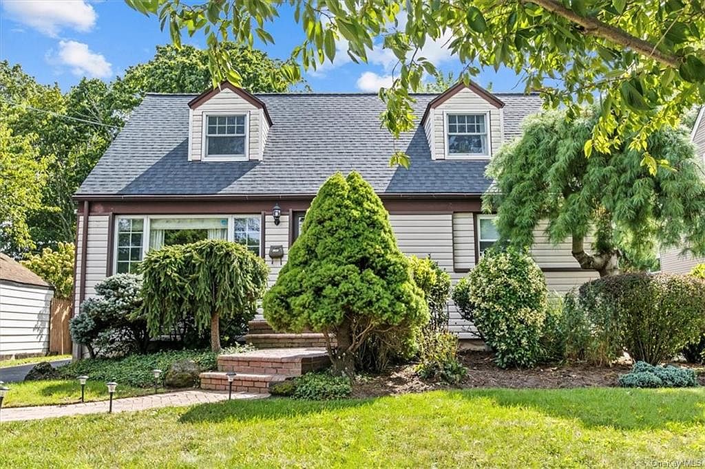 1740 Garden Place, Merrick, NY 11566 MLS H6268616 Zillow