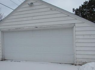 1106 Minahan St, Green Bay, WI 54303