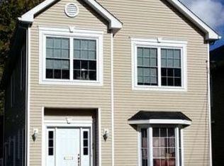 54 Hollace St, Waltham, MA 02453