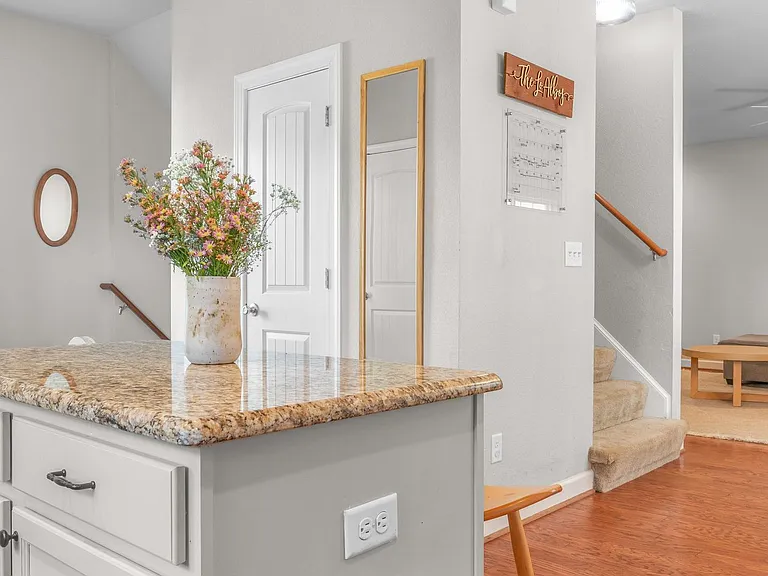 1545 Ocean Garden St — Photo 16