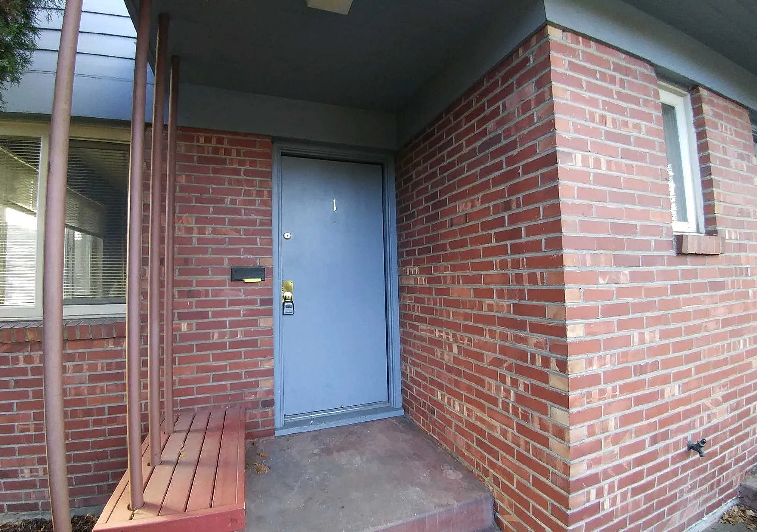 6537 Oswego PL NE — Photo 2