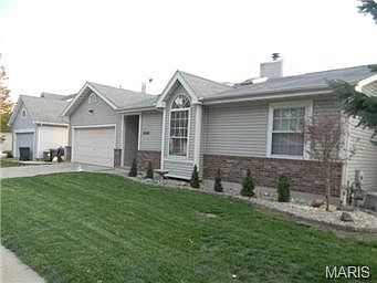 3rd image of 1860 Kingsford Dr