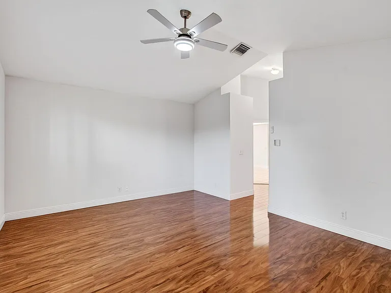 5225 Brookview Dr — Photo 66