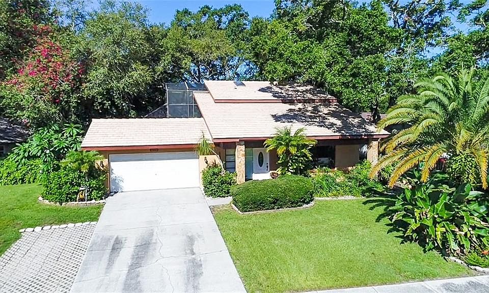 1st image of 499 Winding Willow Dr