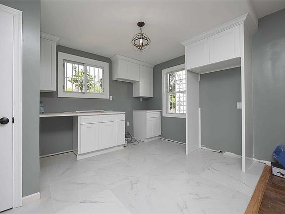 4th image of 11632 142nd St