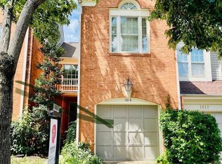 1814 Duffield Ln, Alexandria, VA 22307