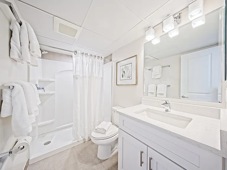 Furnished Unit (30-Day Stay Available)