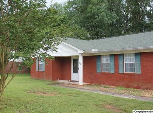 35 Green Valley Cir NE, Fort Payne, AL 35967