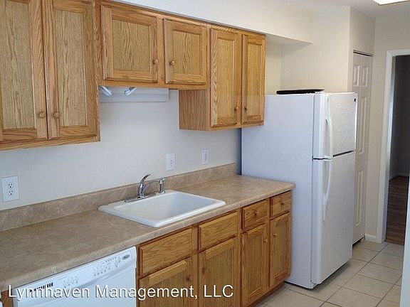 3rd image of 2136 Kimball Cir