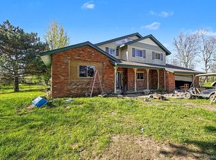 7255 Lahring Rd, Gaines, MI 48436