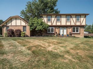 10 Connemara Rd, Saint Peters, MO 63376