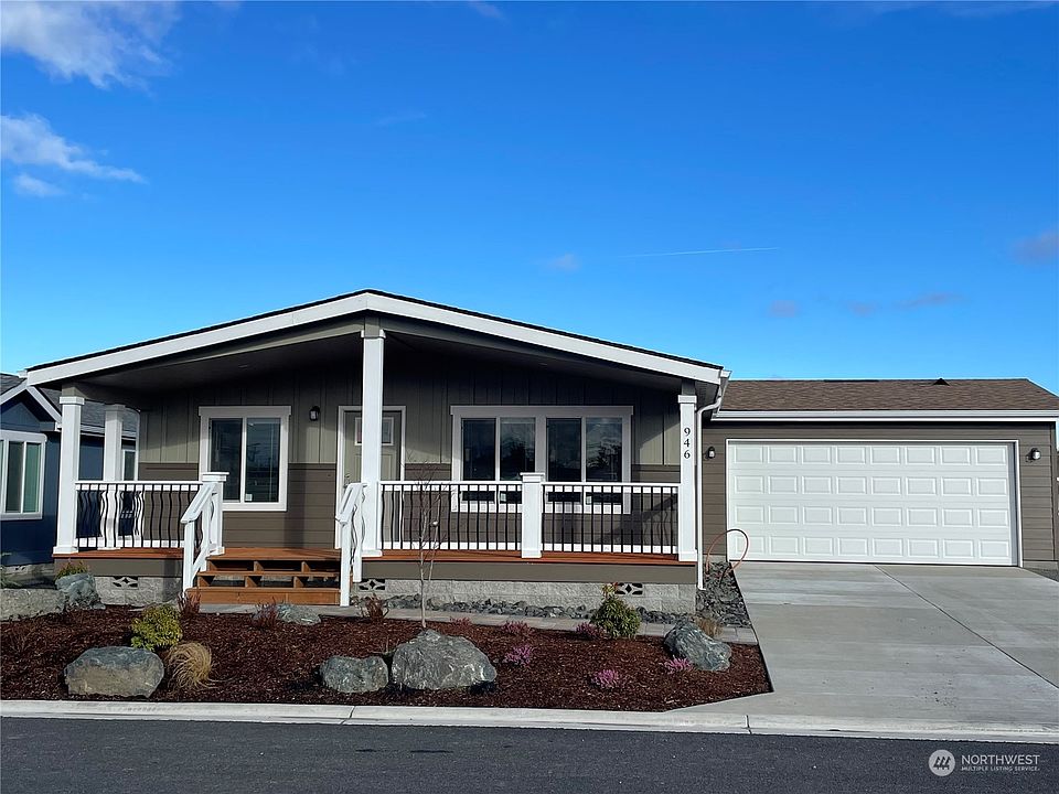 1st image of 946 N Rock Rose Avenue