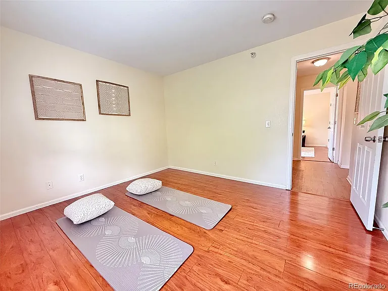 444 S Kittredge St — Photo 10