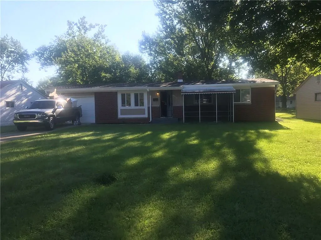 4439 Priscilla Ave photo 1