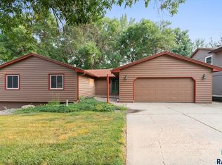 3305 E 33rd St, Sioux Falls, SD 57103