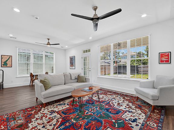 5th image of 706 W 44th St