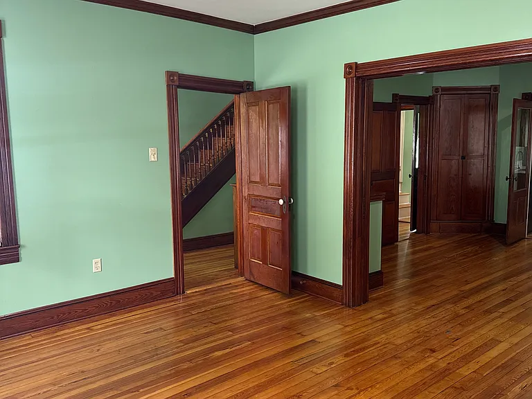 514 S Cameron St — Photo 3