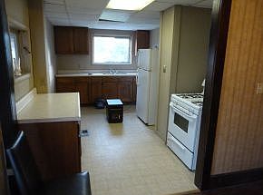 2nd image of 42 Main St