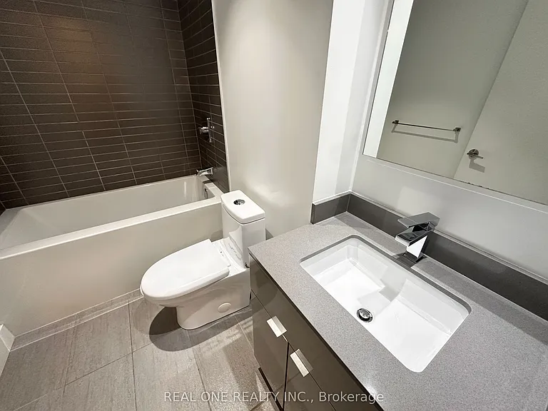 7 Grenville St #1606 — Photo 10